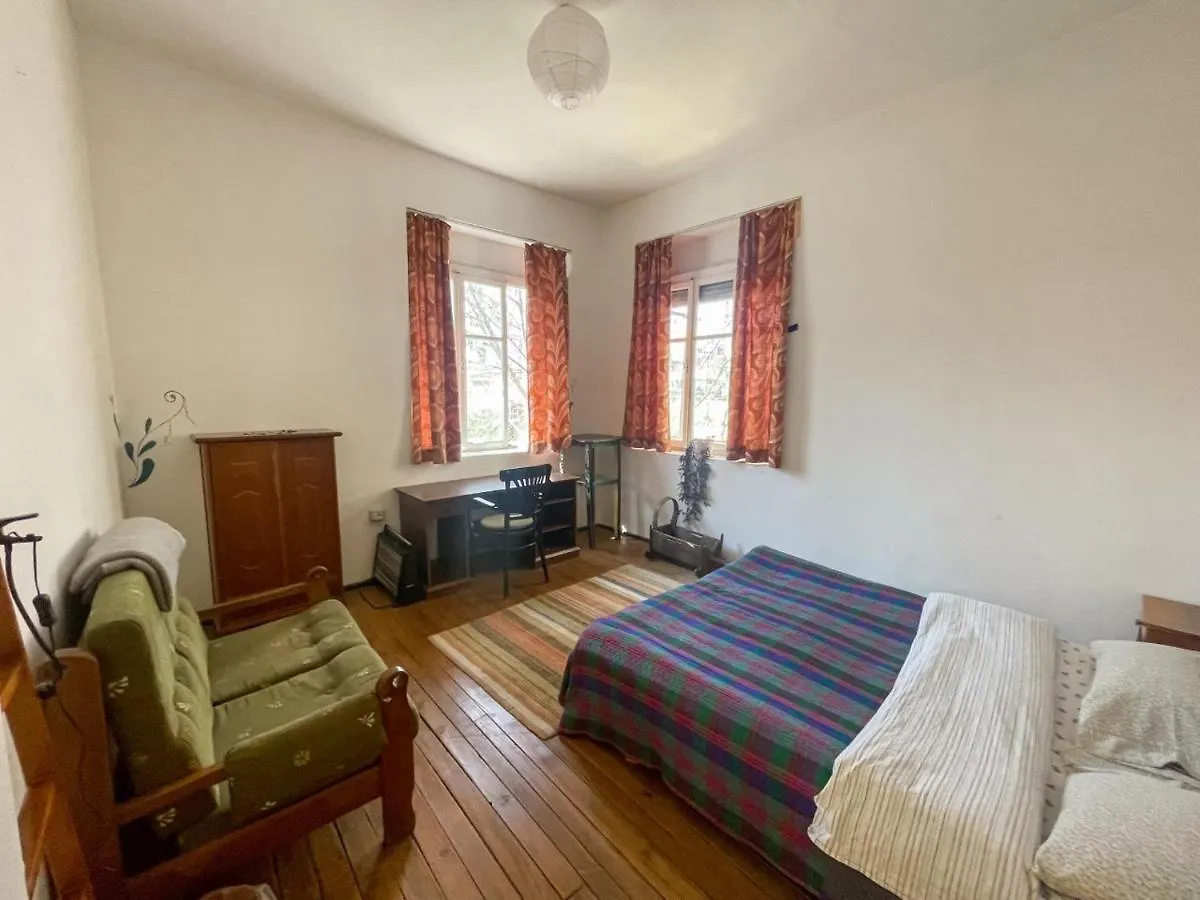 Tirana Backpacker Hostel 0*,  阿尔巴尼亚